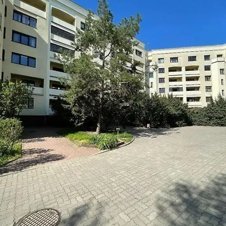 Kwatera prywatna Na Na Ulicy Andersa 26 *